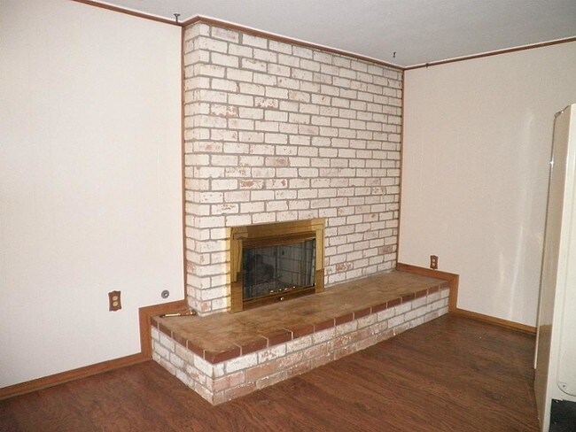 Building Photo - 1931 Ganyard Dr