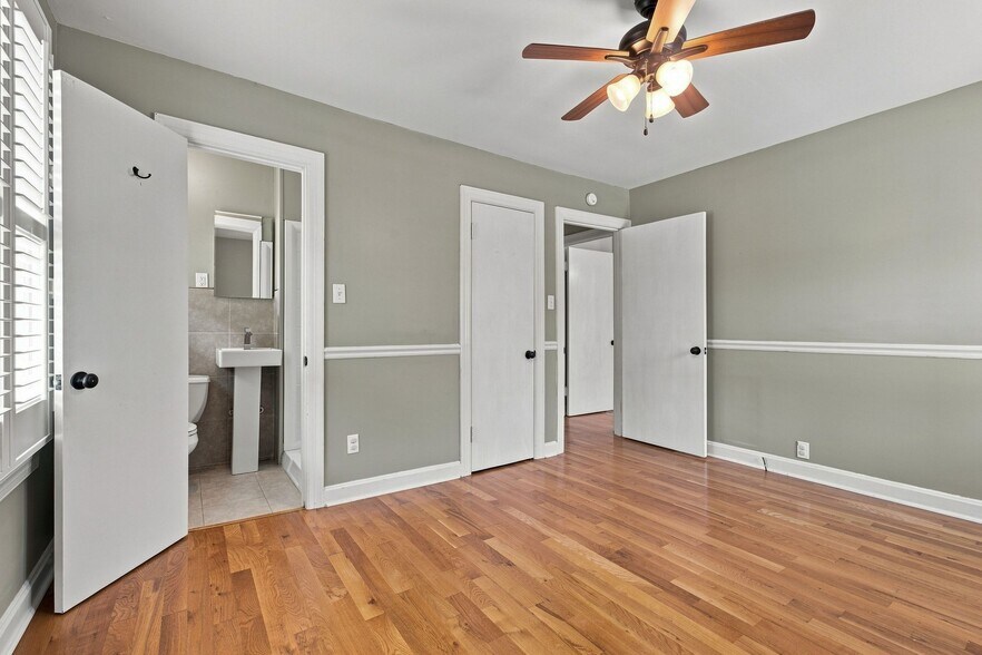 Building Photo - 122 Hammond Ave