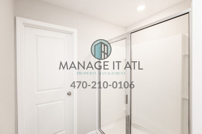 Building Photo - Beautiful 4 Bedroom house in Mill Creek Hi...