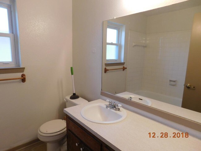 Building Photo - 1010 Jackie Jo Ln