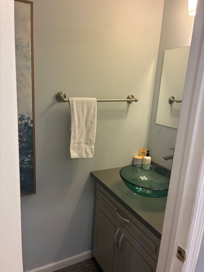 Building Photo - SPACIOUS LAWRENCEVILLE 3 BED 2.5 BATH! PERFECT LOCATION!