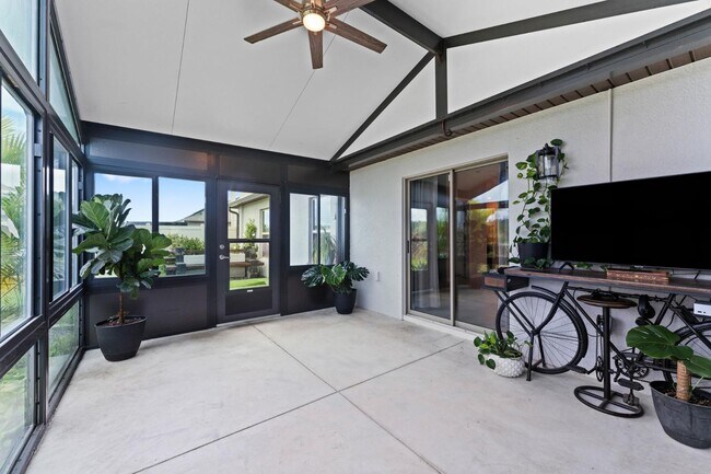 Building Photo - 7314 King Crk Dr