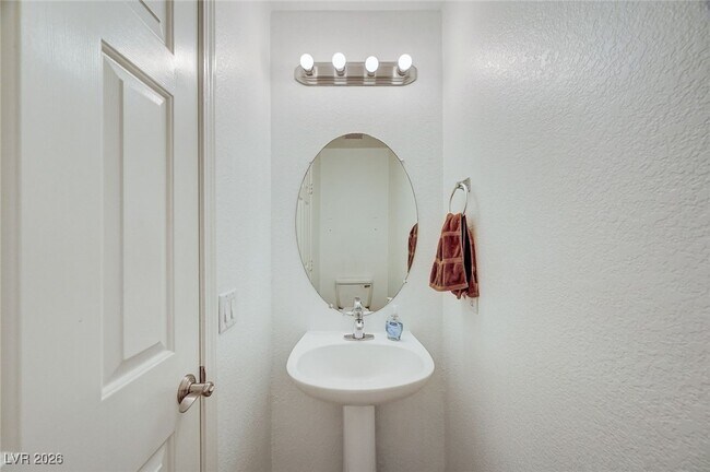 Building Photo - 2403 Rue De Versailles