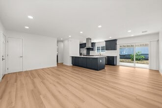 Building Photo - 4922 Tierra Baja Way