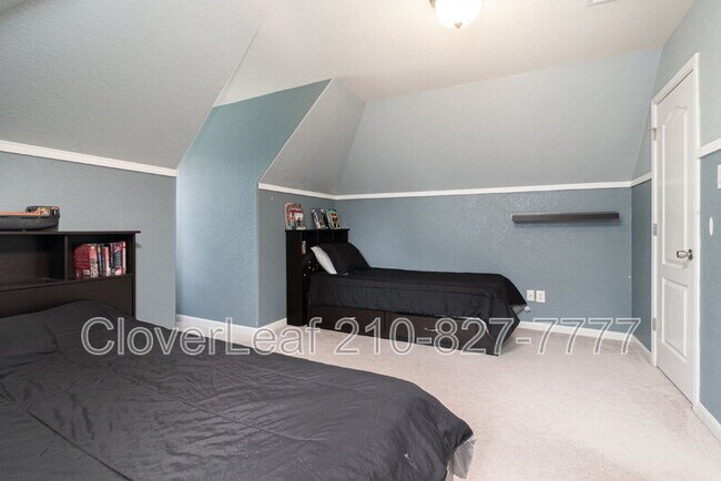 Building Photo - 26875 Hogan Dr