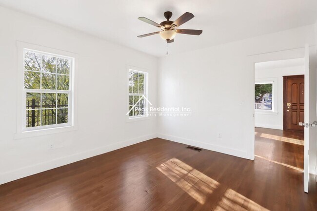 Building Photo - 1812 El Monte Ave