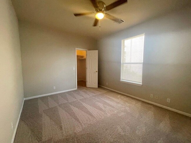 Building Photo - 6046 Ronchamps Dr