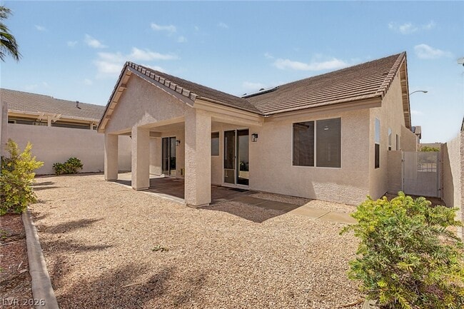 Building Photo - 835 Entrada Ridge Ave