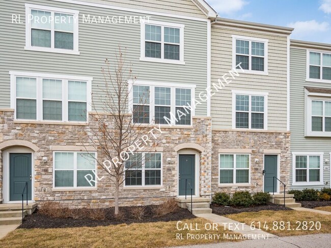 Building Photo - Immaculate 2 Bedroom/2.5 Bathroom Townhome