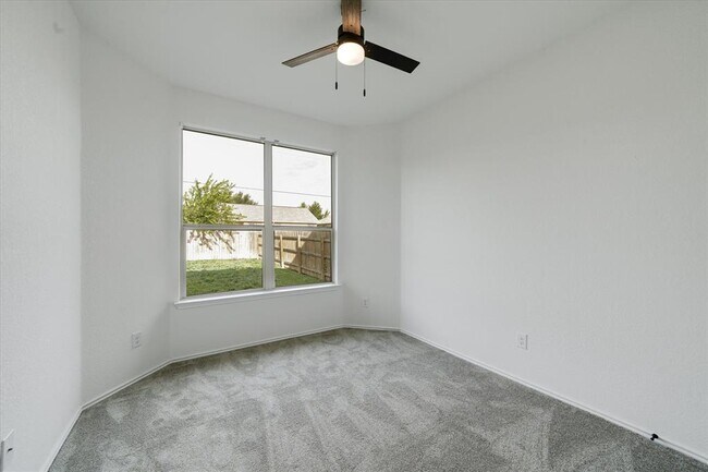 Building Photo - 1109 Ibis Falls Loop