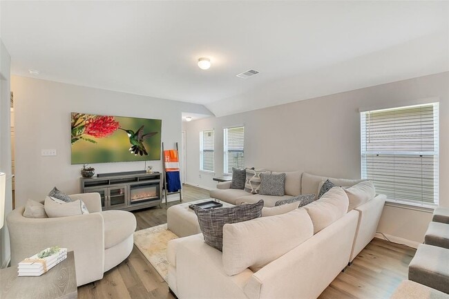 Building Photo - 23607 Buttress Root Dr