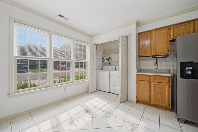 Building Photo - 109 Larkspur Hollow