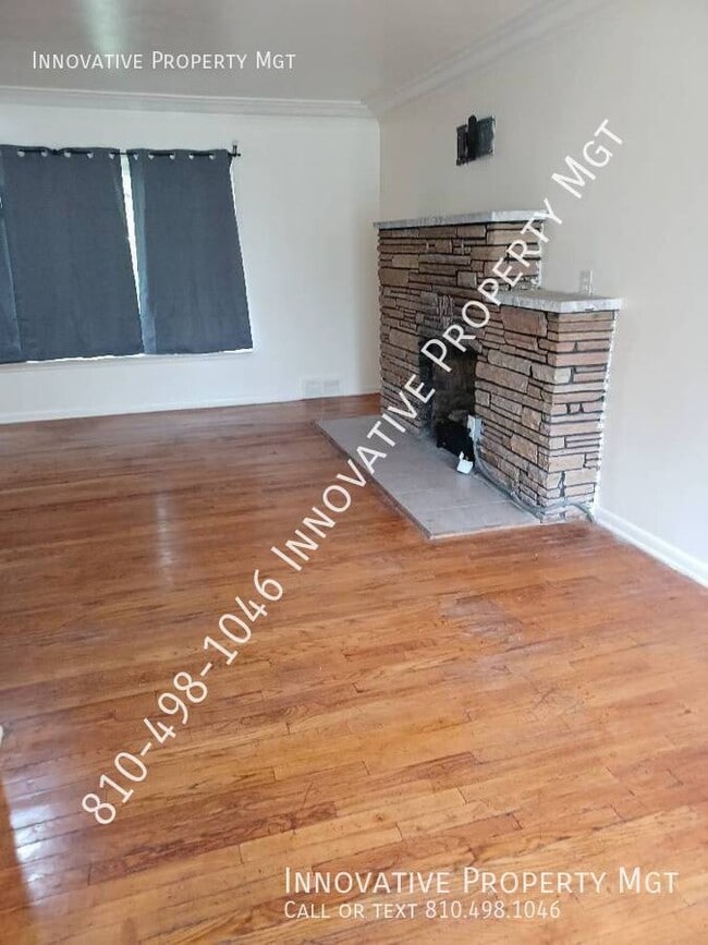 Building Photo - 3087 Hatherly Ave