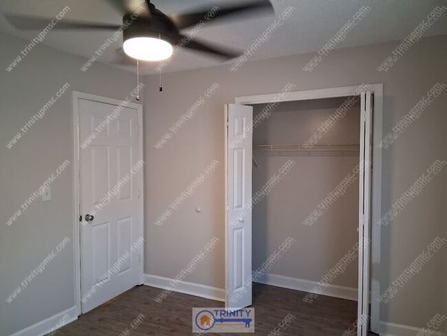 Building Photo - NEWLY UPDATED!! Ready and waiting for you!