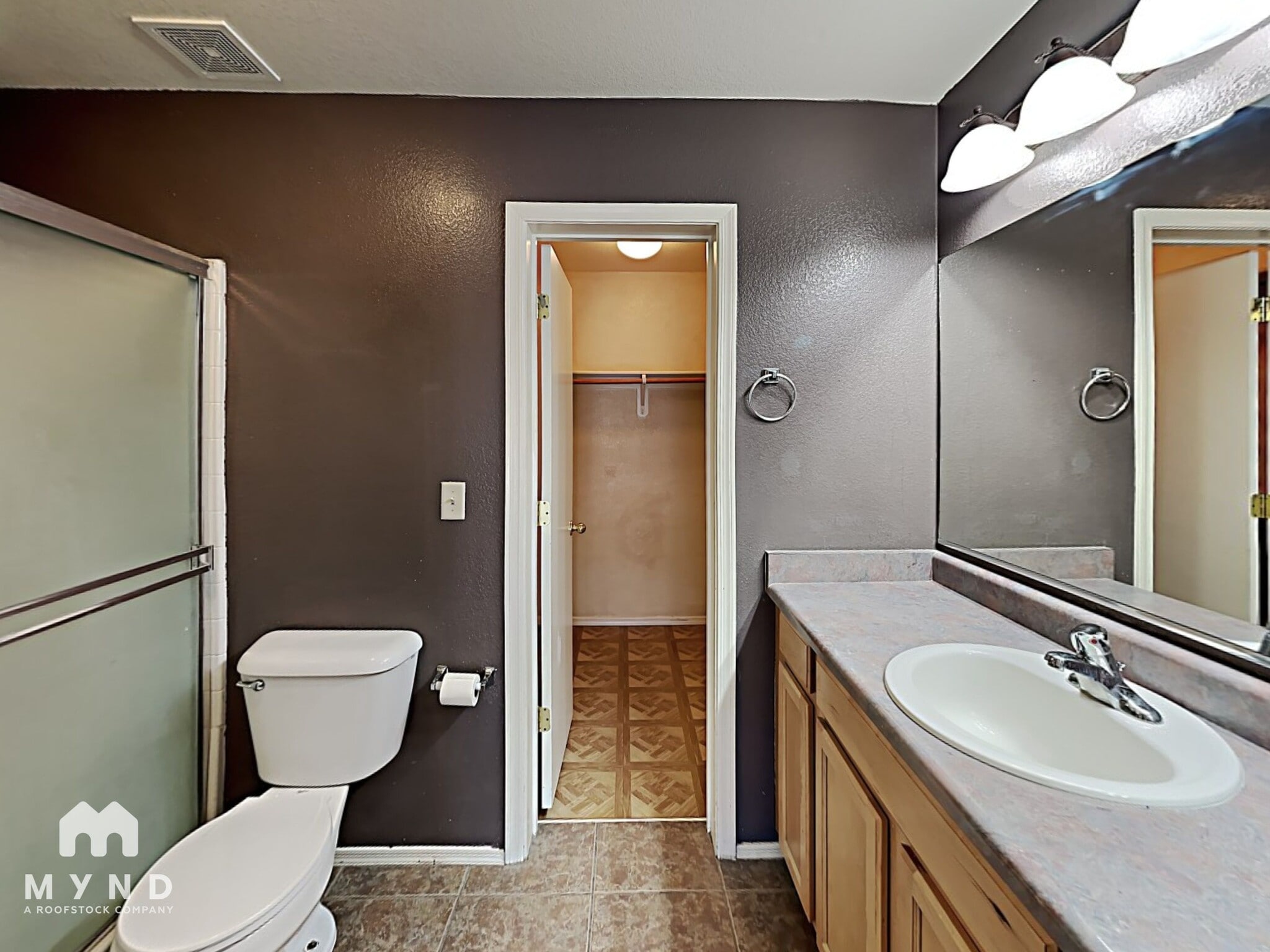 Building Photo - 2018 E Calle Arroyo Lindo