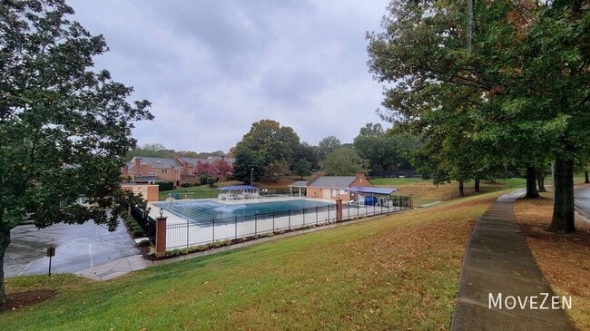 Building Photo - 6733 Constitution Ln