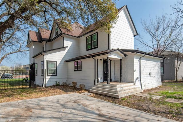 Building Photo - 818 S Travis St