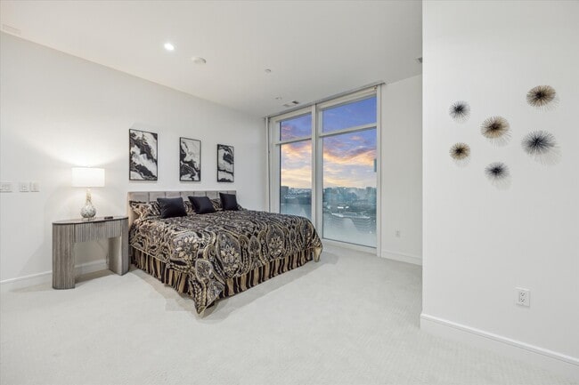 Building Photo - 4521 San Felipe St