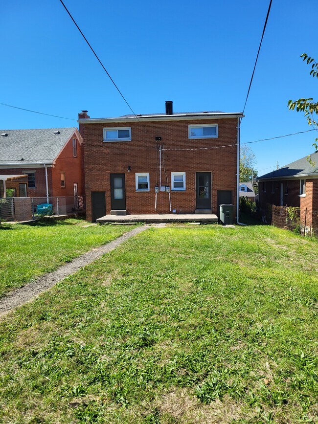 Building Photo - 1434 John Glenn Rd