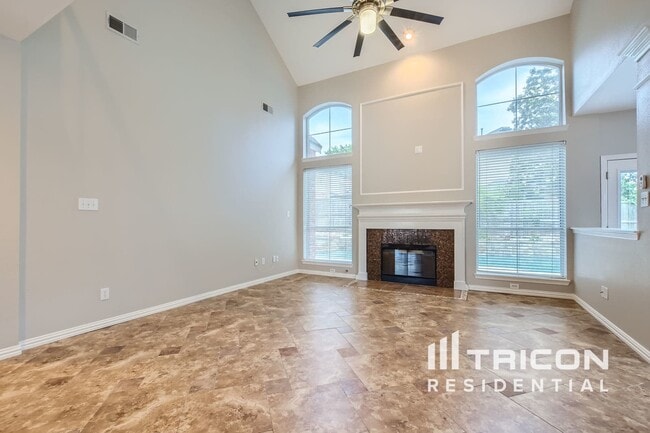 Building Photo - 122 Freedom Ct
