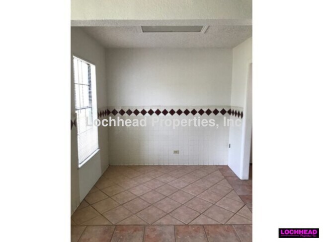 Building Photo - 1 bedroom duplex!!!! Dallas!