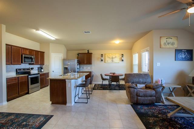 Building Photo - 1063 Decker Dr