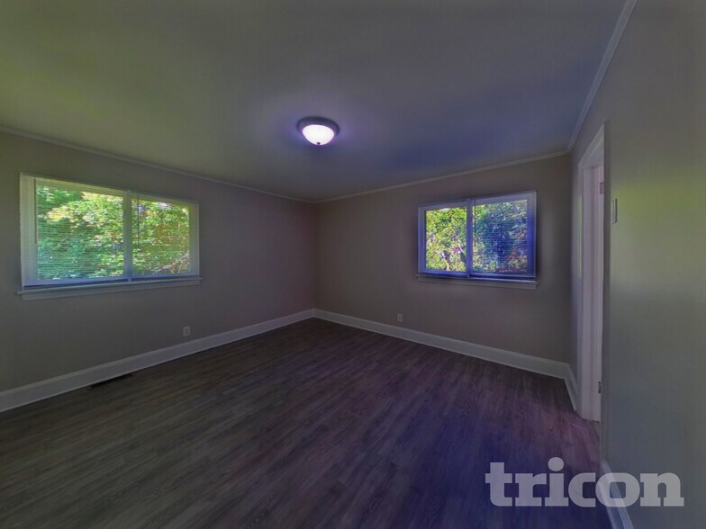 Building Photo - 5530 Wedgewood Dr