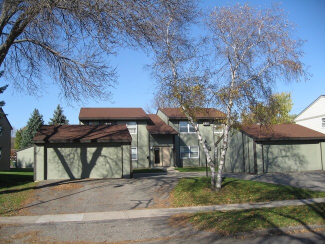 Primary Photo - Green Arbor Commons