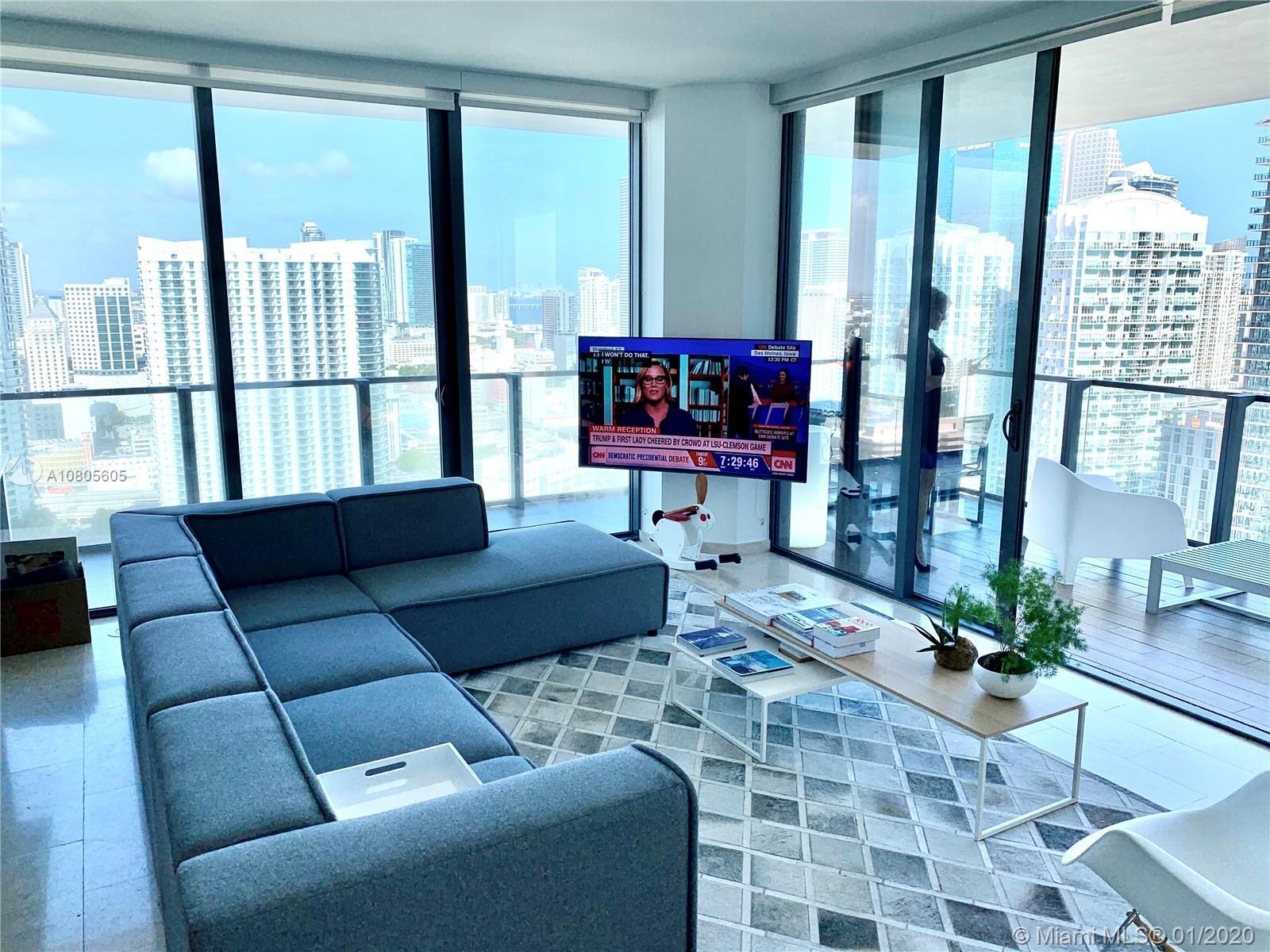 Building Photo - 88 SW 7th St