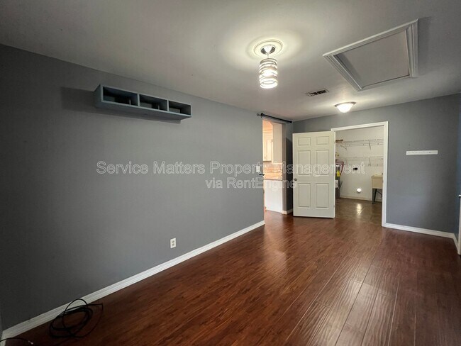 Building Photo - 5432 Homestead Dr