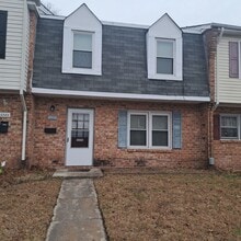 Building Photo - 6590 Stoney Point S