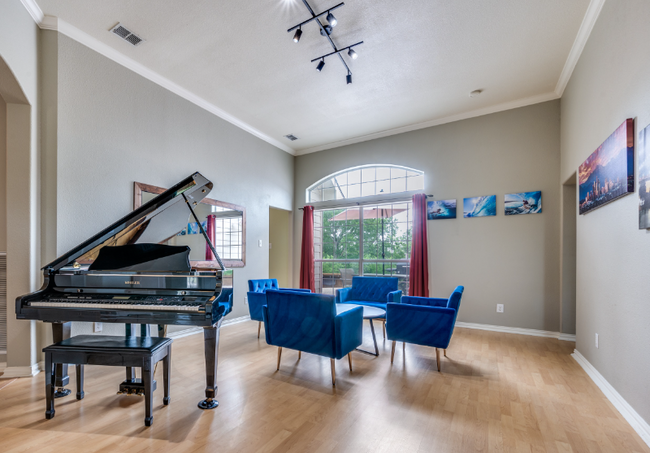 Building Photo - 2405 Natchez Trce