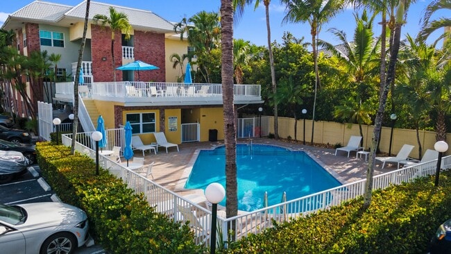 Building Photo - Beautiful Newly remodeled First Floor Condo