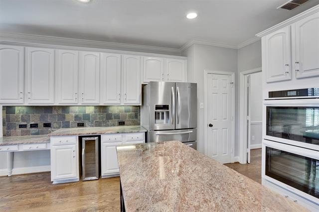Building Photo - 4017 Saltburn Dr
