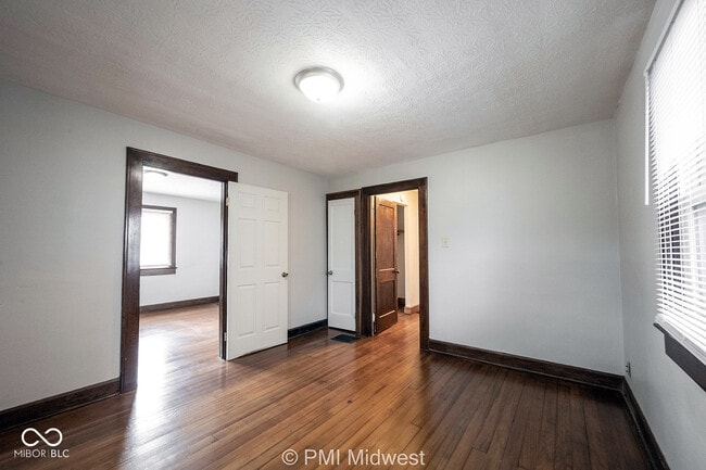 Building Photo - 4850 Hillside Ave