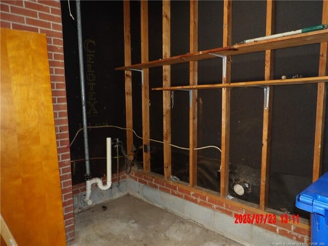 Building Photo - 5412 Morganton Rd