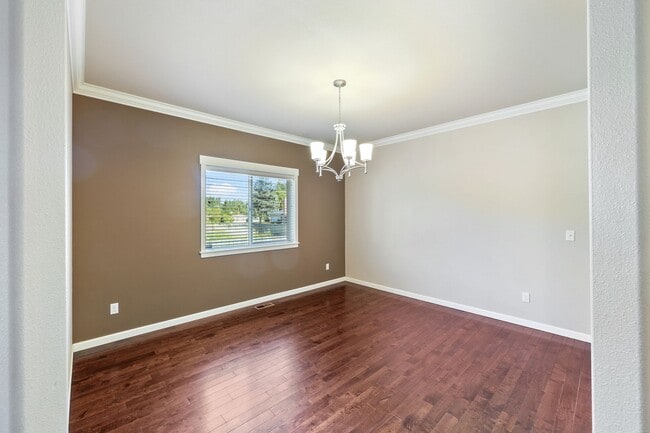 Building Photo - 4335 17th Way NE