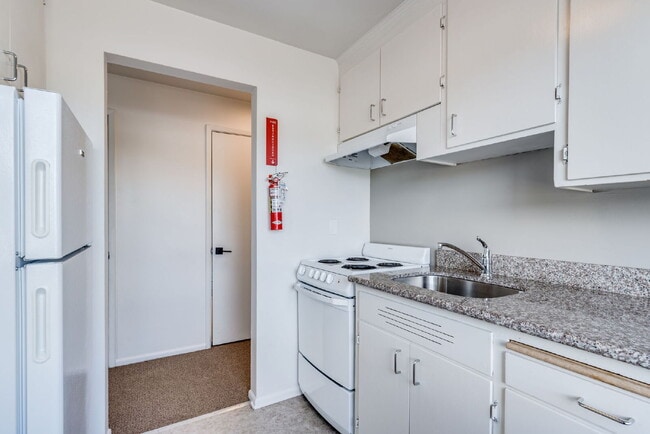 Building Photo - 3471 6th Ave NW