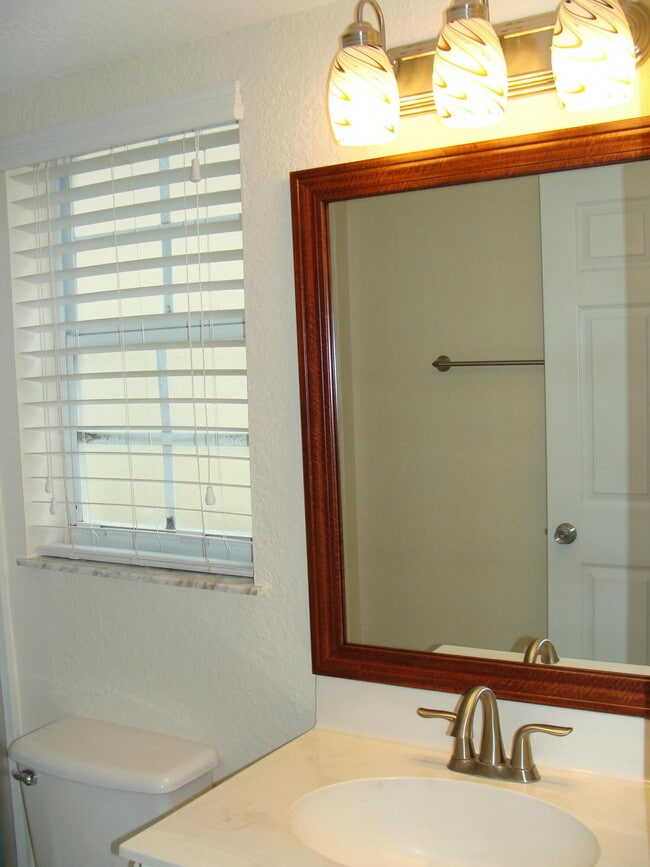 Building Photo - 4235 S 57th Ave