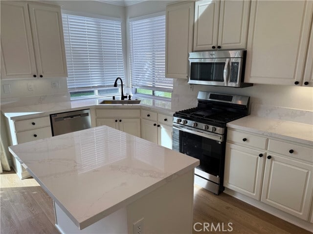 Building Photo - 1278 Las Lunitas Ave