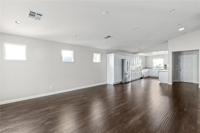 Building Photo - 2721 Willow Basket Ln
