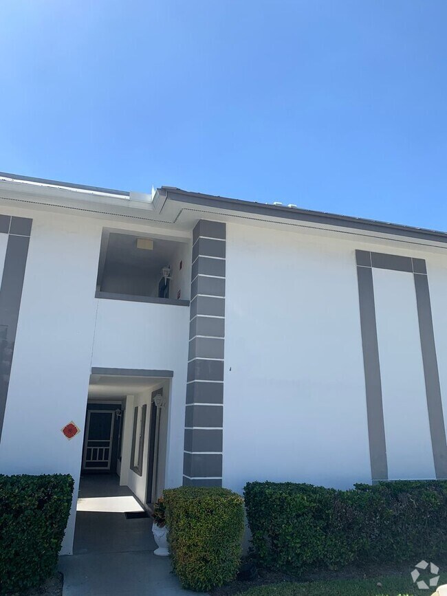 Building Photo - All  Utilities  included  in the rent - 2/...