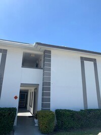 Building Photo - All  Utilities  included  in the rent - 2/...