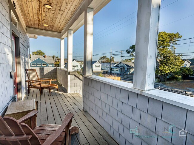 Building Photo - 416 N Downing St