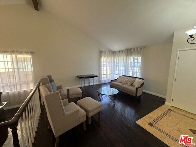 Building Photo - 6501 Bradley Pl