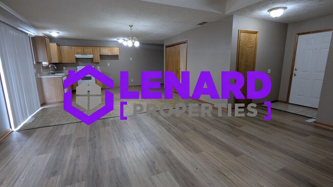 Building Photo - 553 N Chandler Ave