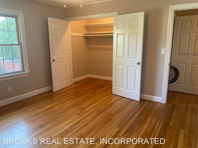 Building Photo - 2 br, 1.5 bath House - 421 Scotland Street #7
