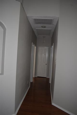 Building Photo - 2027 Wimbledon Dr