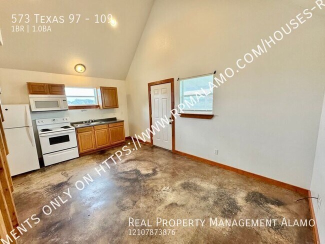 Building Photo - 573 TX-97