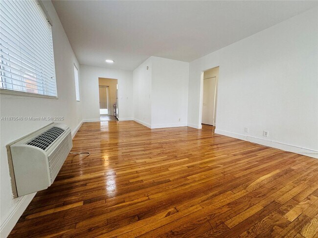 Building Photo - 330 86th St